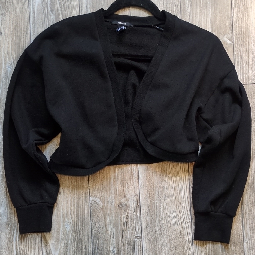 Forever 21 Black Cropped Bolero Cardigan M